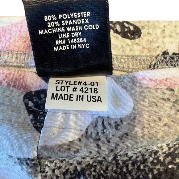 Terez Girls Pink Camouflage Leggings Size L Activewear Trendy Look - Picture 2 of 6